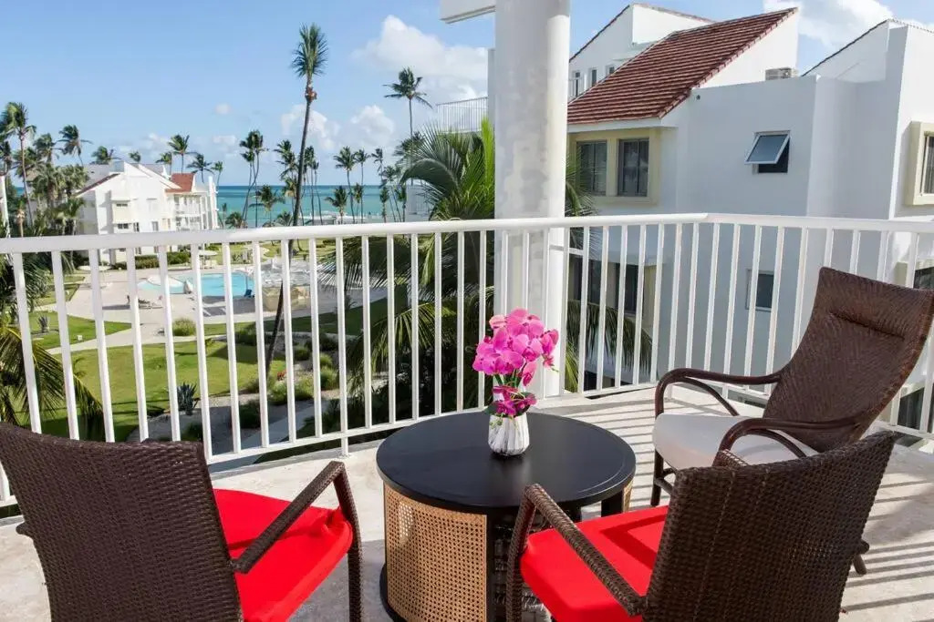 Bavaro Beachfront Penthouse 4 bdr/5 Bth 10+ Guests