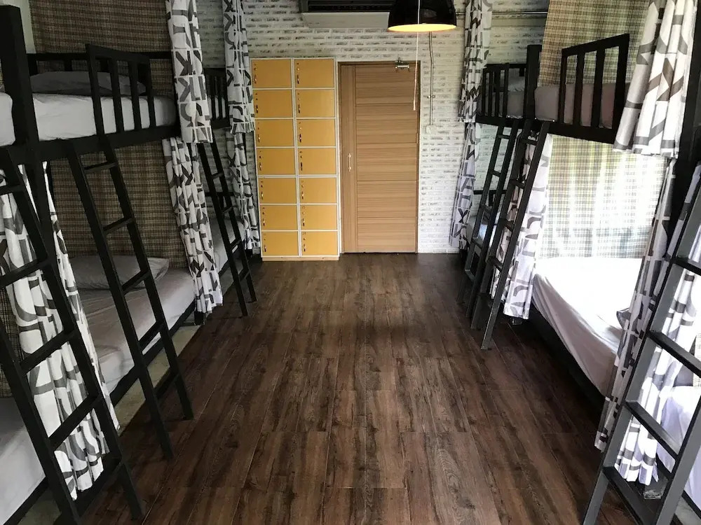 Water Front - Hostel