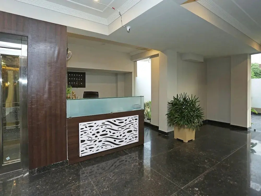 Townhouse Akshay Hotel