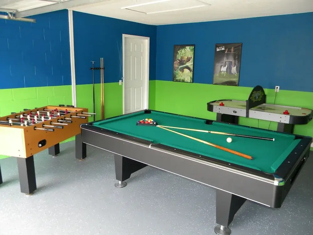 La Solana 3 Bedroom Villa with Private Pool by Florida Villas Direct