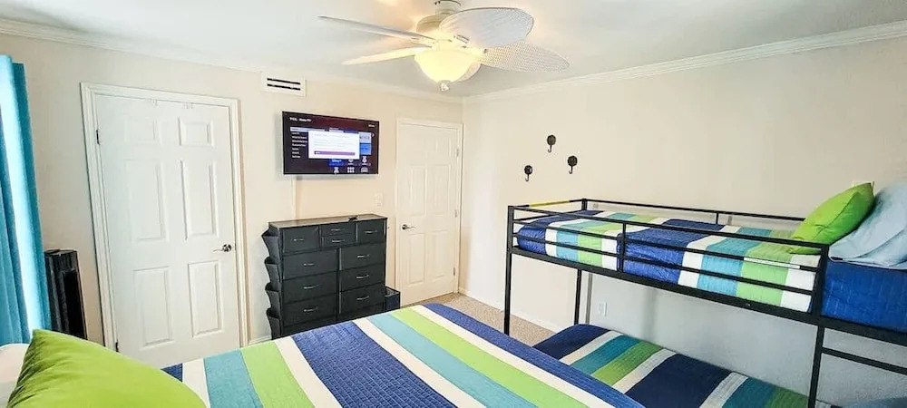 Saida Tower 506 3 Bedroom Condo by RedAwning