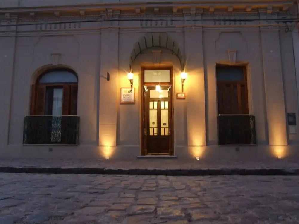 Hotel Roble Blanco