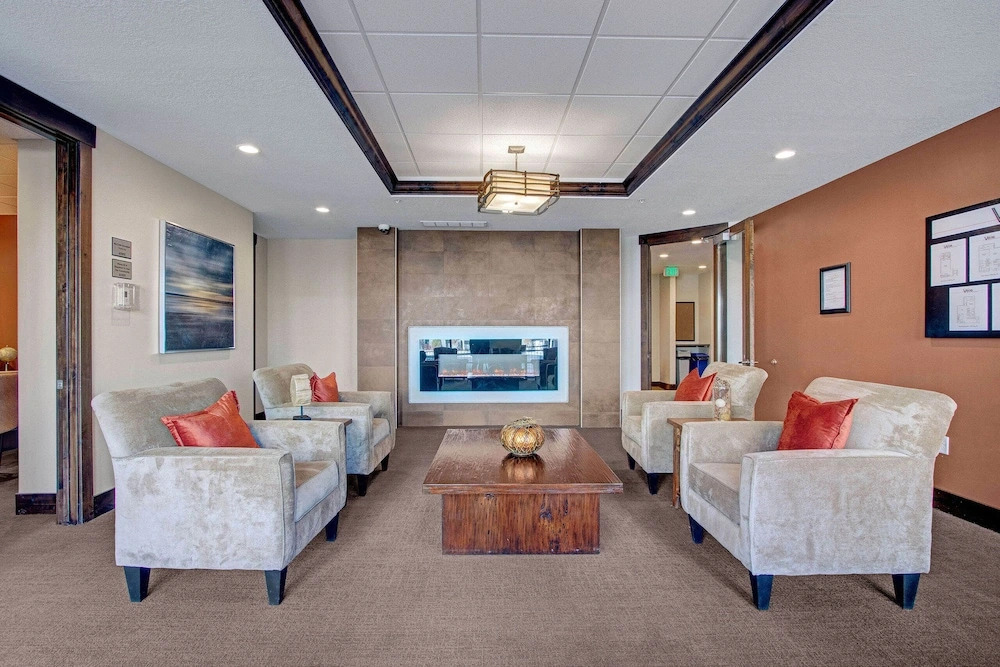 Luxury Condo in Library Square District