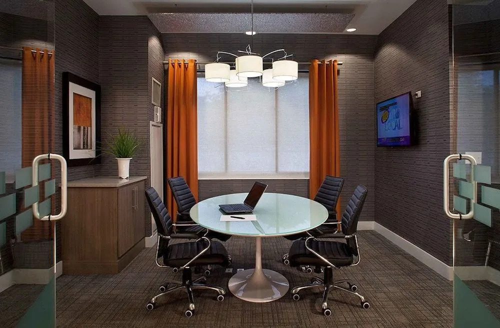 Furnished Quarters Bank Street Commons