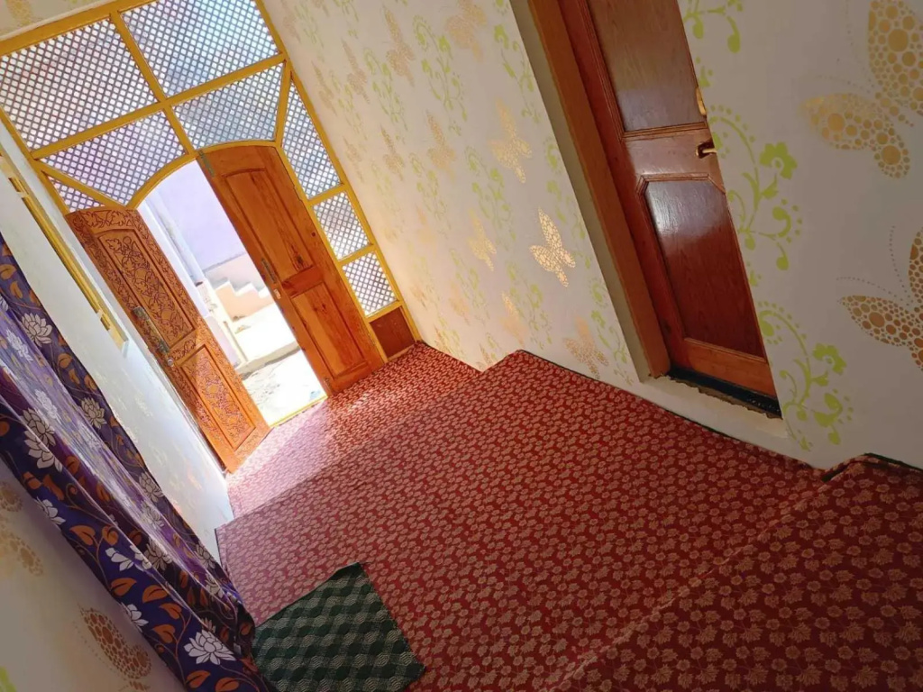 POP 92607 Rohi Homestay