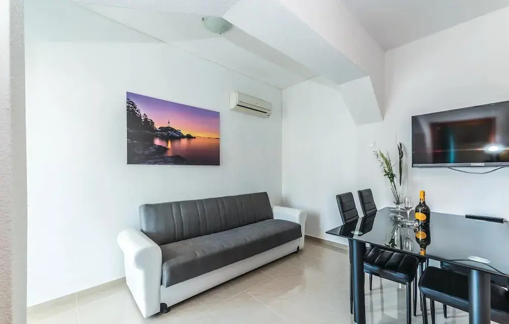 Beautiful Apartment in Biograd With 2 Bedrooms, Wifi and Outdoor Swimming Pool