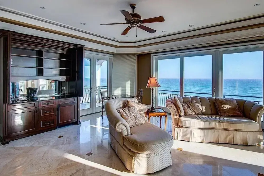 Capitano 7 Bedroom Holiday Home by Five Star Properties