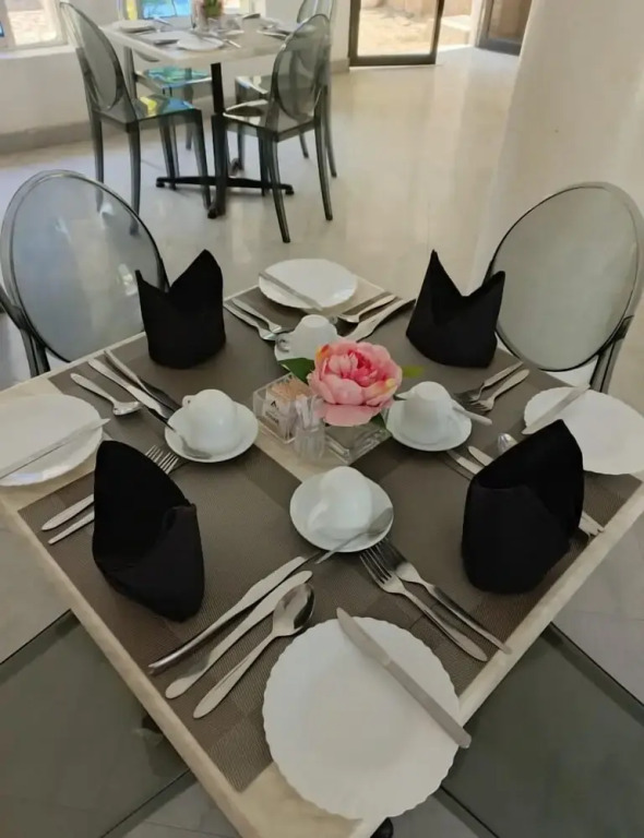 Chamiachi Hotel and Luxury Apartments