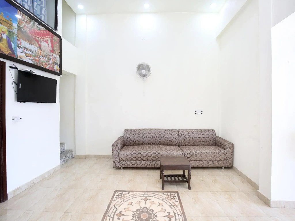 OYO 14784 Angad Residency