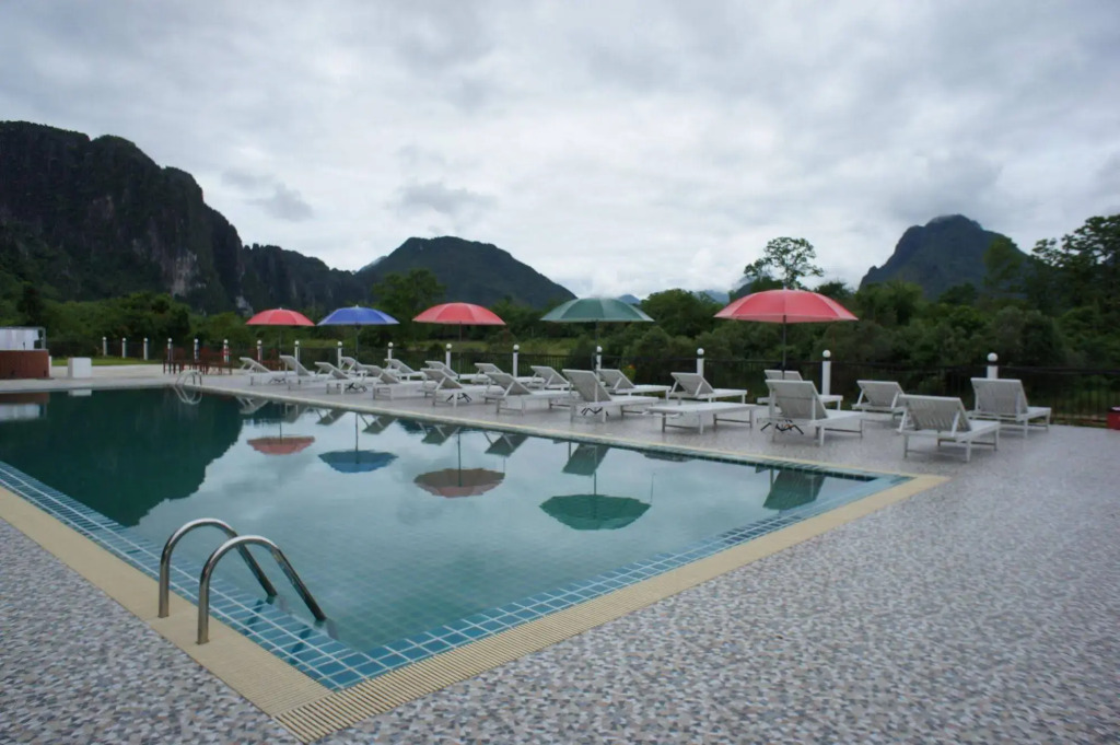 Lisha The Grand Riverside Hotel