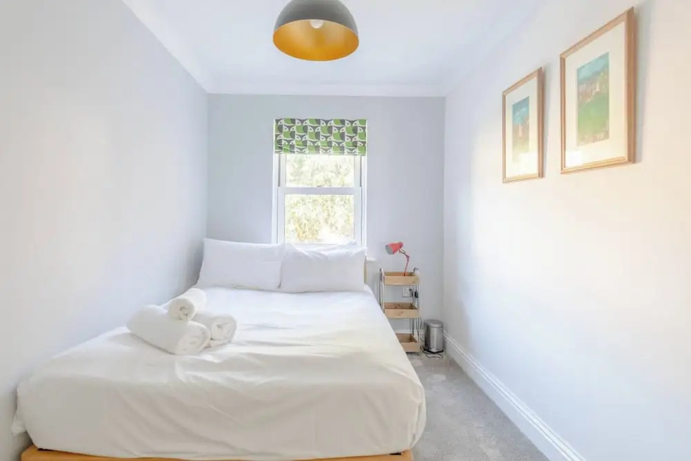 Beautiful & Modern 3BD House- Kennington!