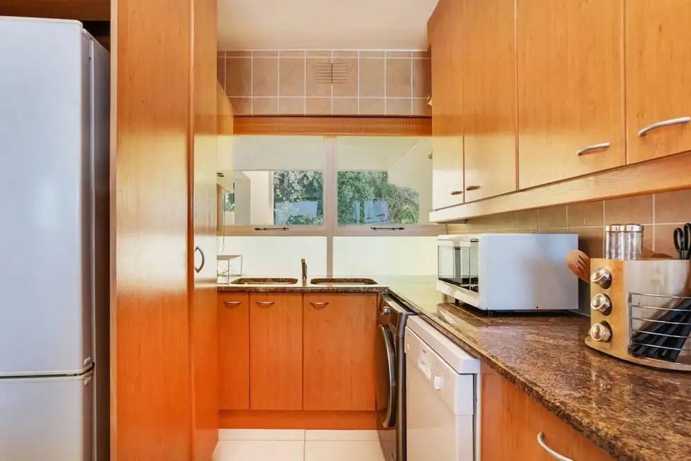 Clifton Apartment w Direct Beach Access Marella