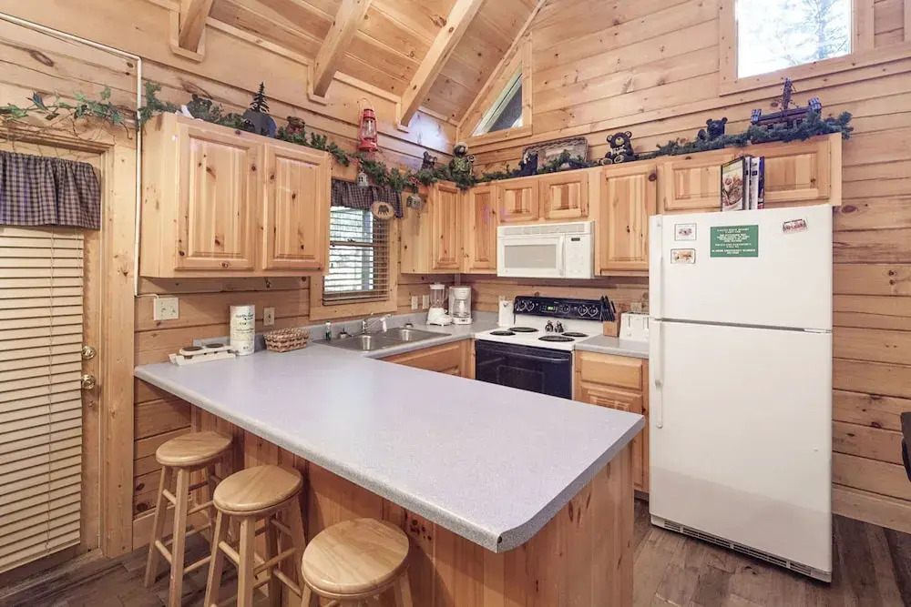 The Cozy Bear by Eagles Ridge Resort