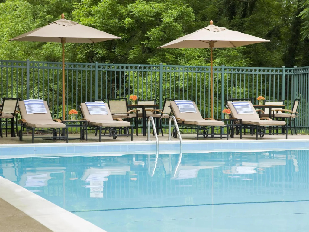 Merriweather Lakehouse Hotel, Autograph Collection