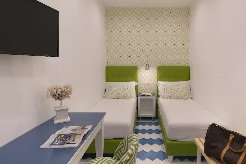 Luxury&Romantic Apartment with Balcony in Sorrento