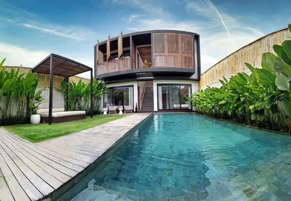 Red Sunset Villa by Betterplace