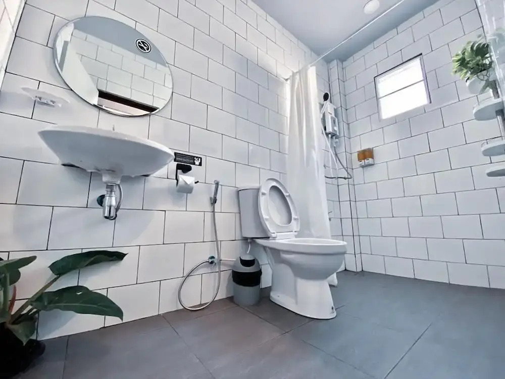 Mini-Me HUBS, Charm Suites & Pool in Old City