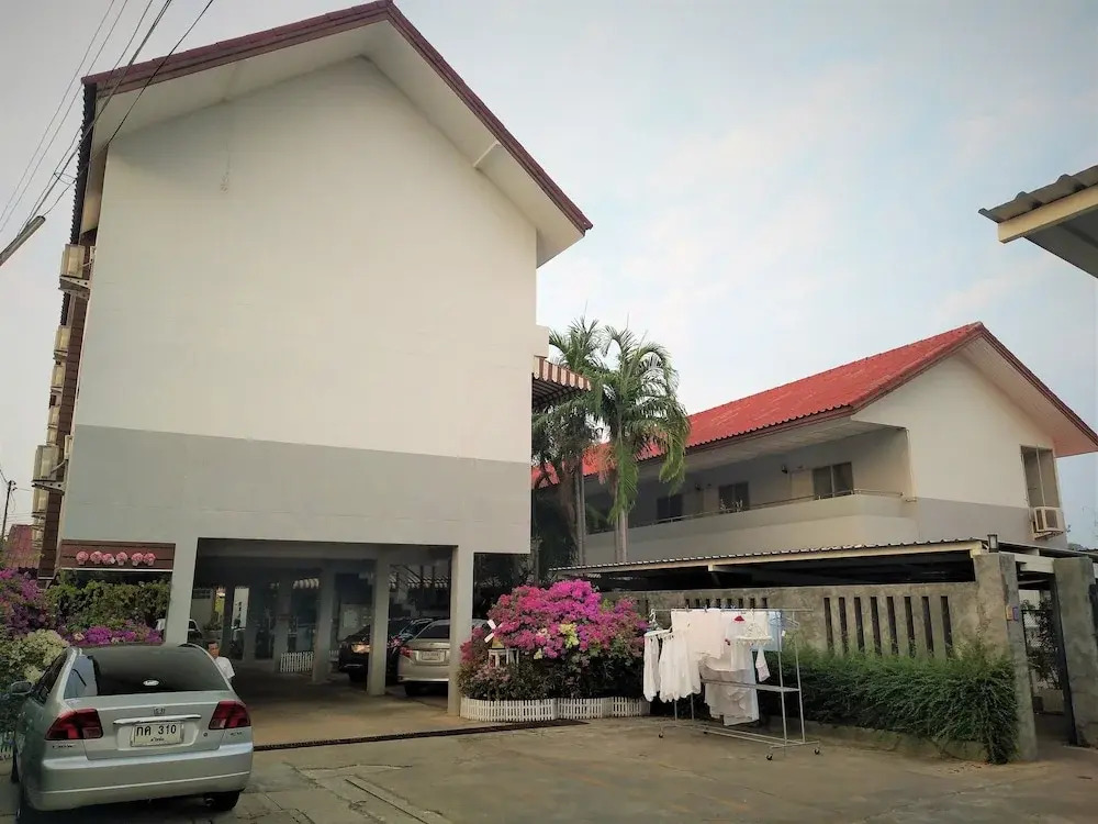 Kritkarn Apartment