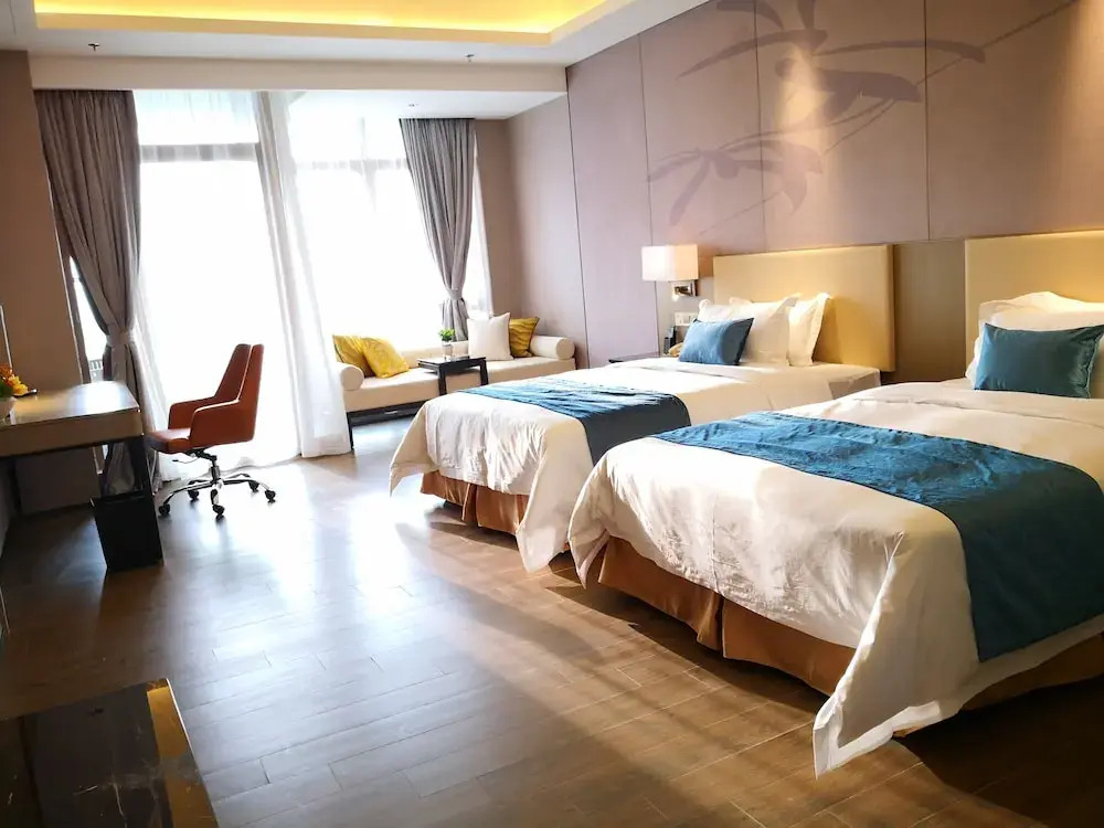 Country Garden Holiday Hot Spring Hotel