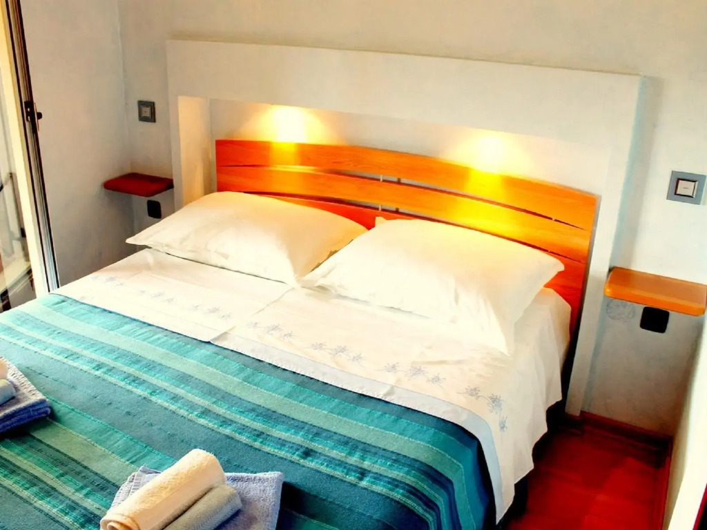 Apartments Salu