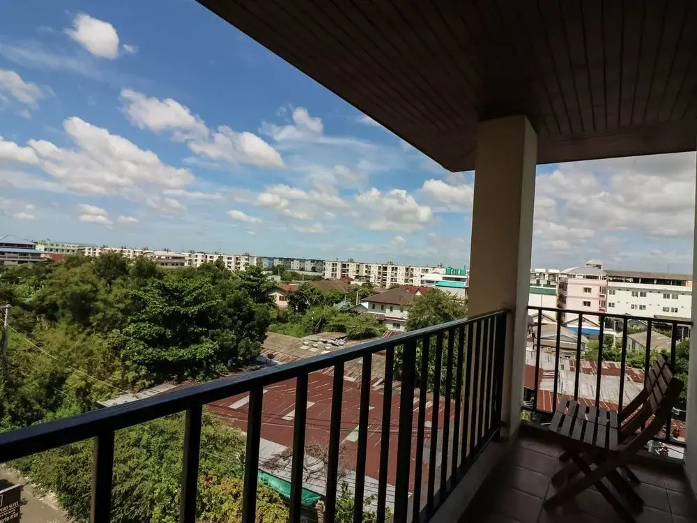 曼谷翁聿30号车站奈达酒店(Nida Rooms on Nut 30 Terminal)