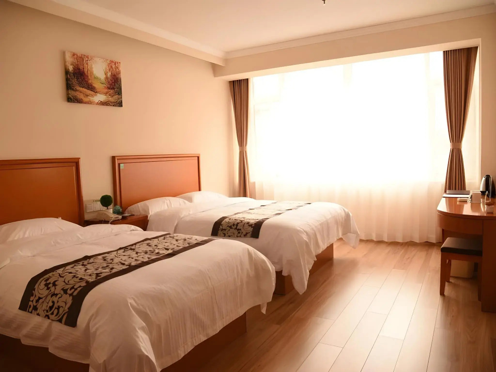GreenTree Inn Baishan Linjiang Yalu River Express Hotel