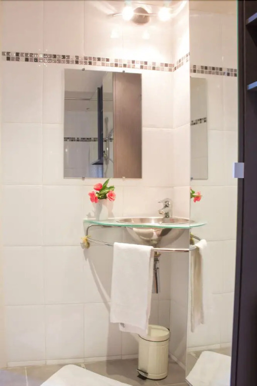Large Apartment Saint Martin District