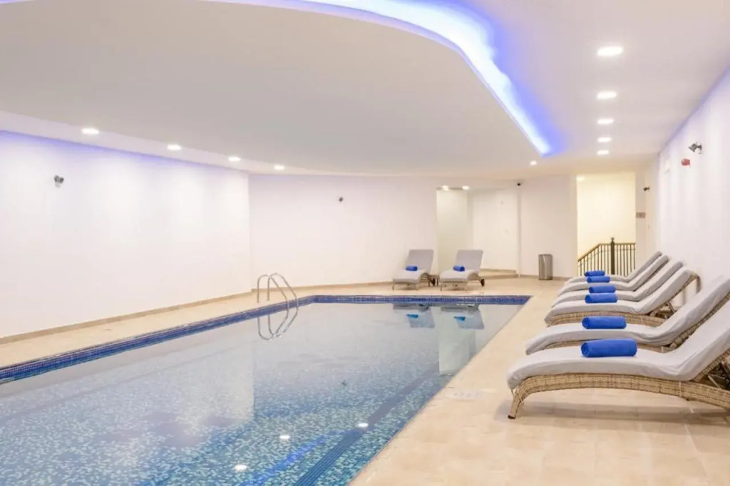 Peony Hotel Dubai