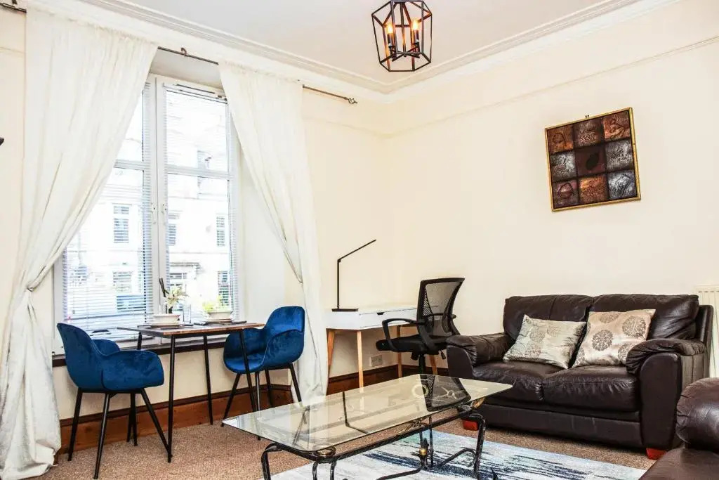 The SUMMIT Apartment - Cozy Aberdeen Westend flat - Perfect for Short or Long stay - 1 bedroom