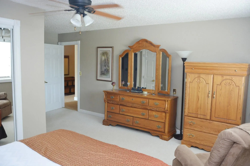 Roosevelt Inn & Suites