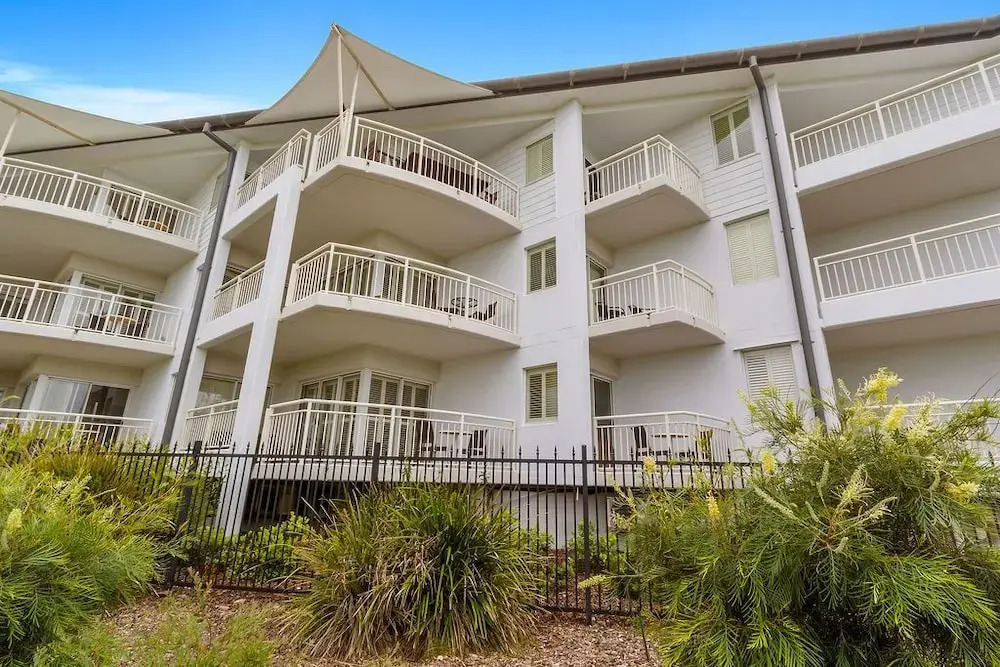 Resort On The Beach 6126-27