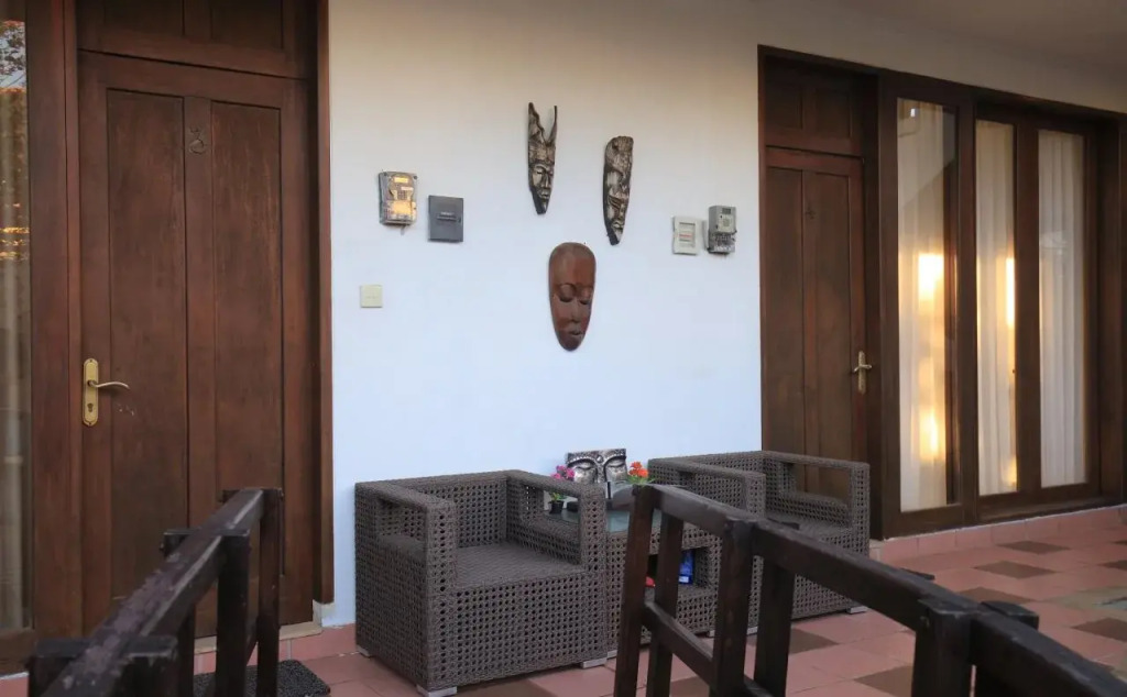 Black Pearl Hostel
