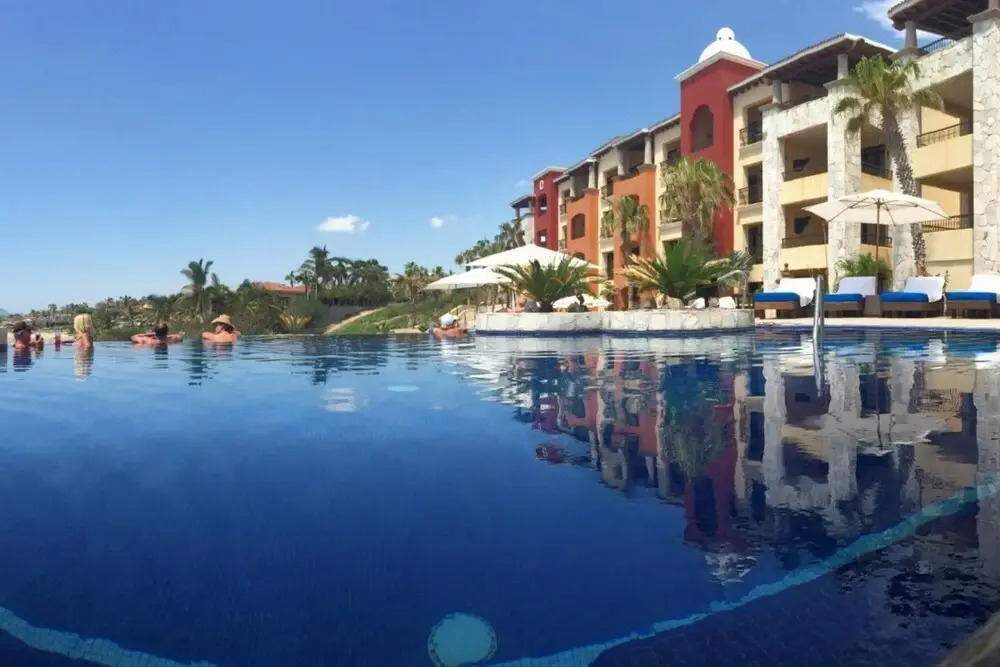 Paradise Family Suite Cabo San Lucas