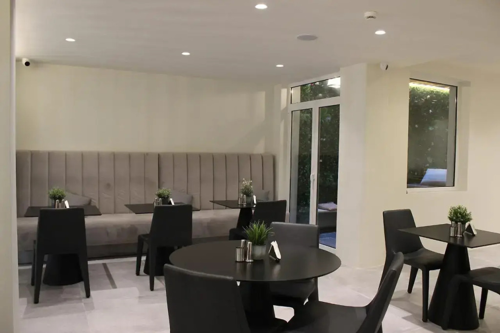 Alva Athens Hotel