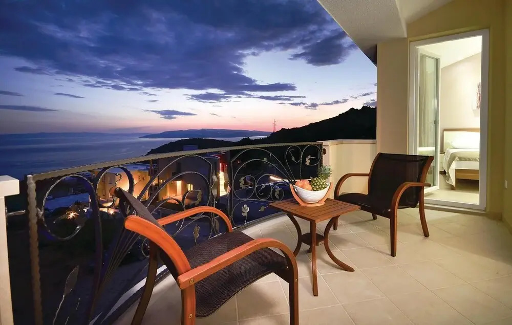 Beautiful Home In Veliko Brdo