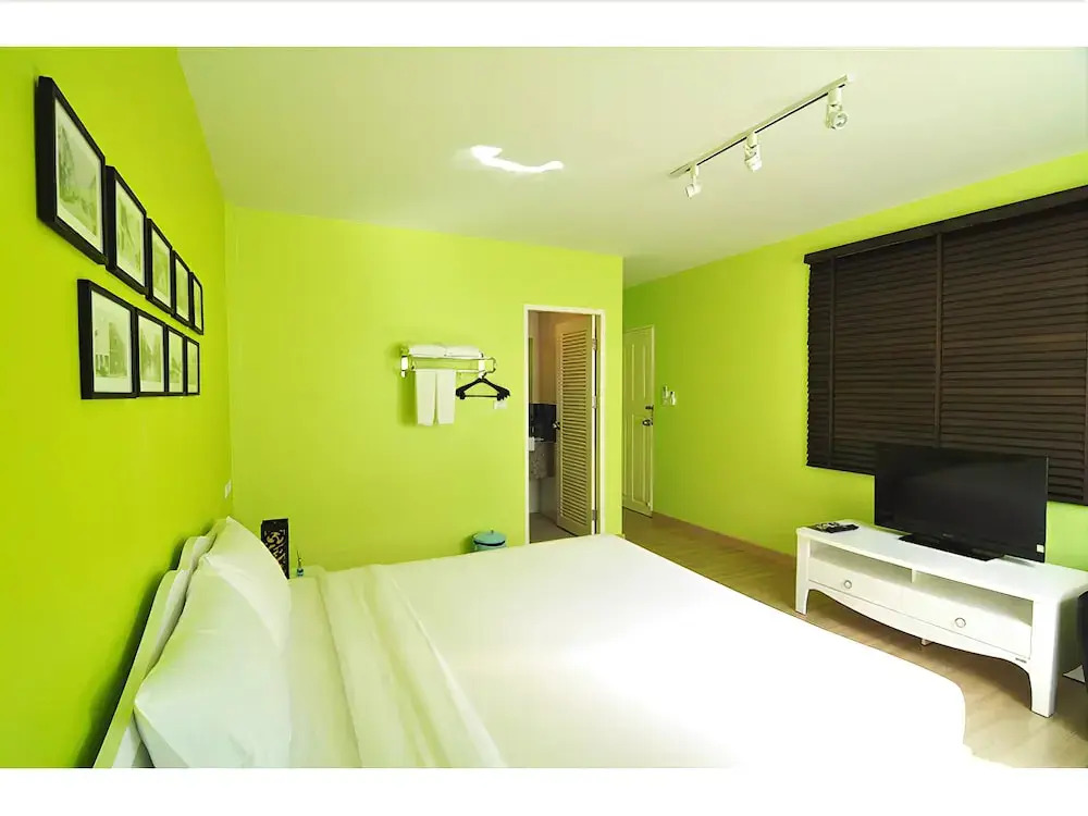 Sleep Room Guesthouse Phuket
