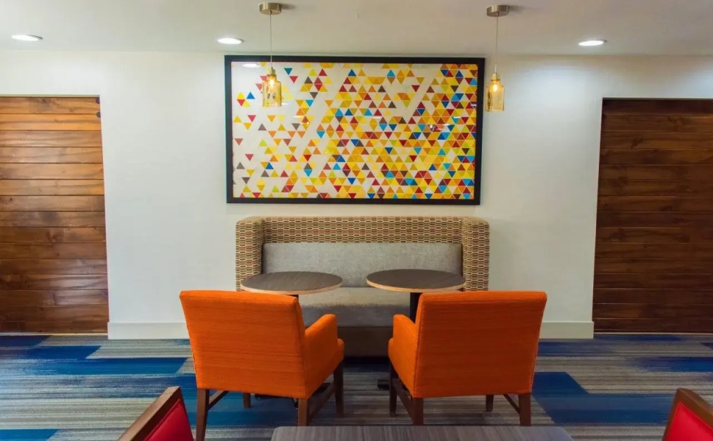 Holiday Inn Express Hotel & Suites Kinston by IHG