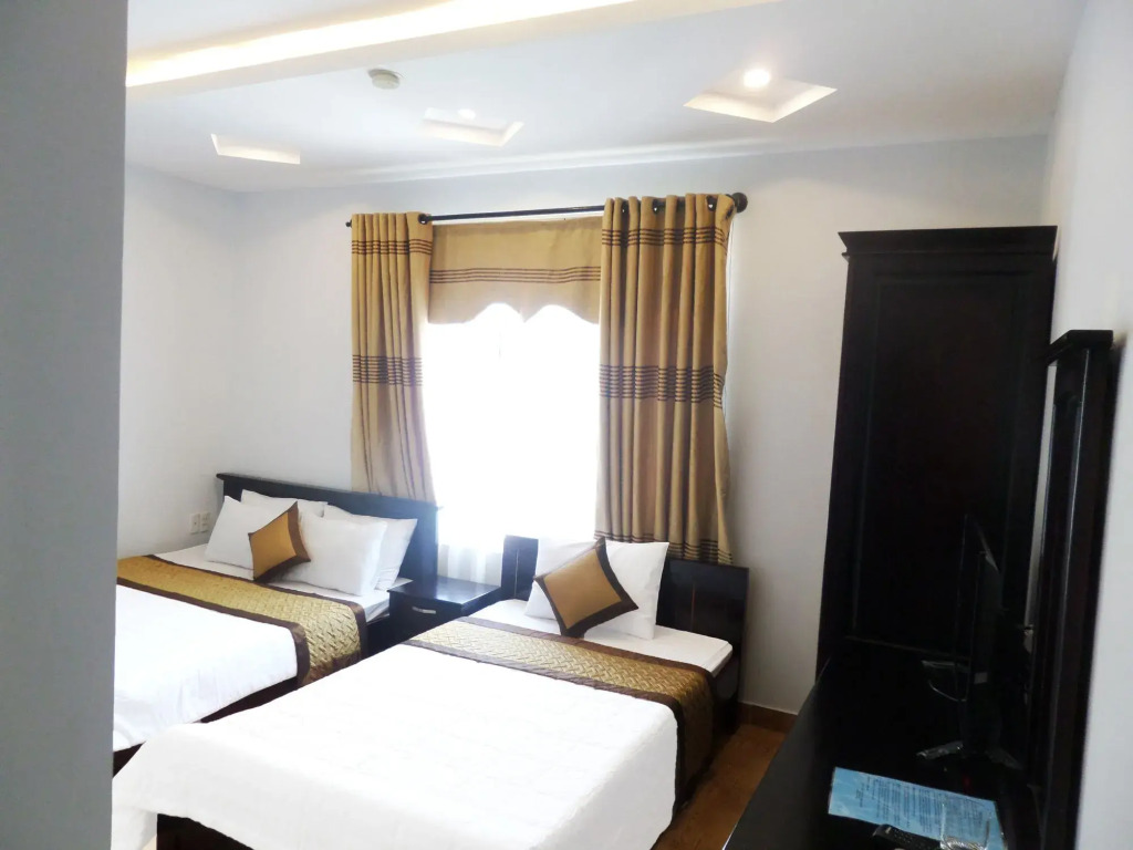 Crown Hotel
