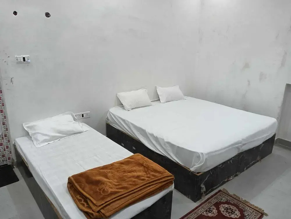Krishna Inn