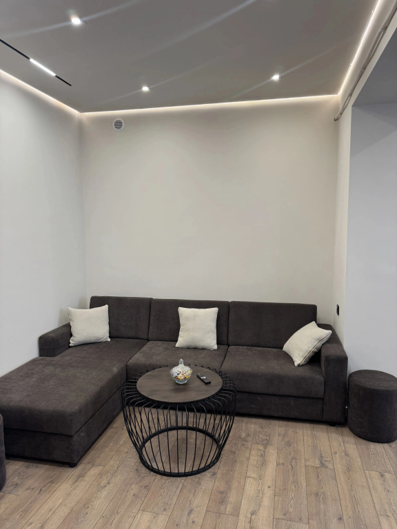 Апартаменты New Renovated - Adams Apartments