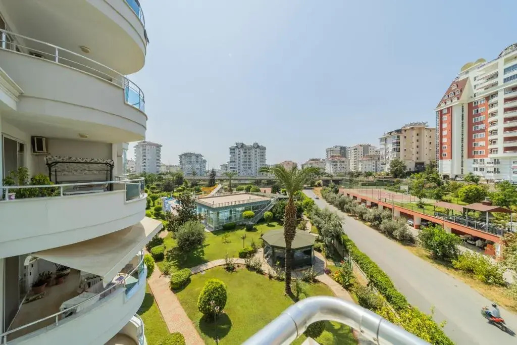 Lovely Flat With Shared Pools in Alanya