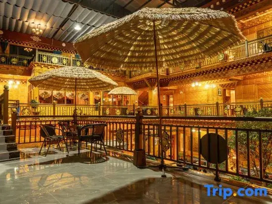 Yunxian Chinese Inn Homestay