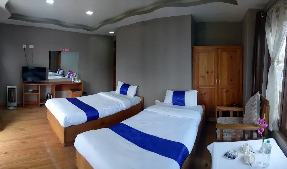 Tashiling Hotel