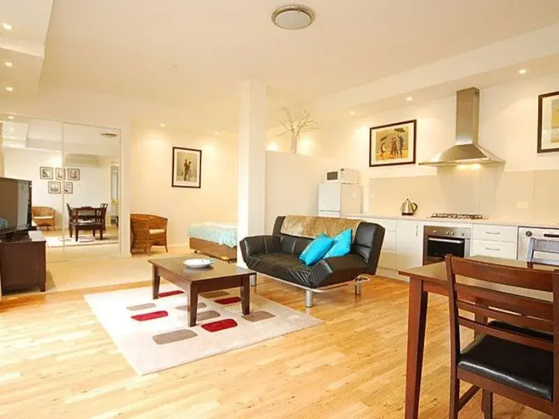 Courtyard Complex Serviced Apartments