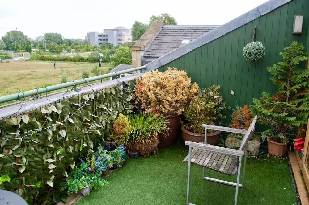1 Bedroom Apartment With Balcony
