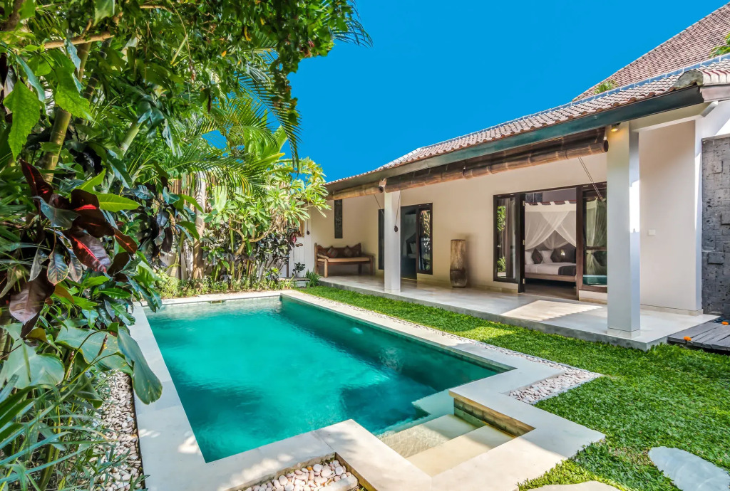 Villa Koala, 2BR Private Pool Villa near Seminyak Best Nightlife and W