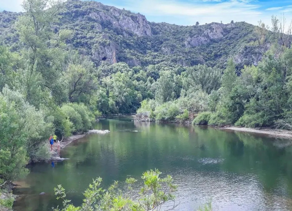 Roquebrun Villa With Pool