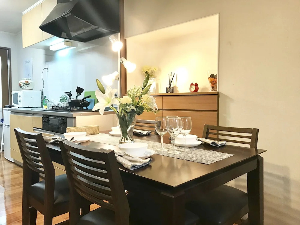Osaka Premium House