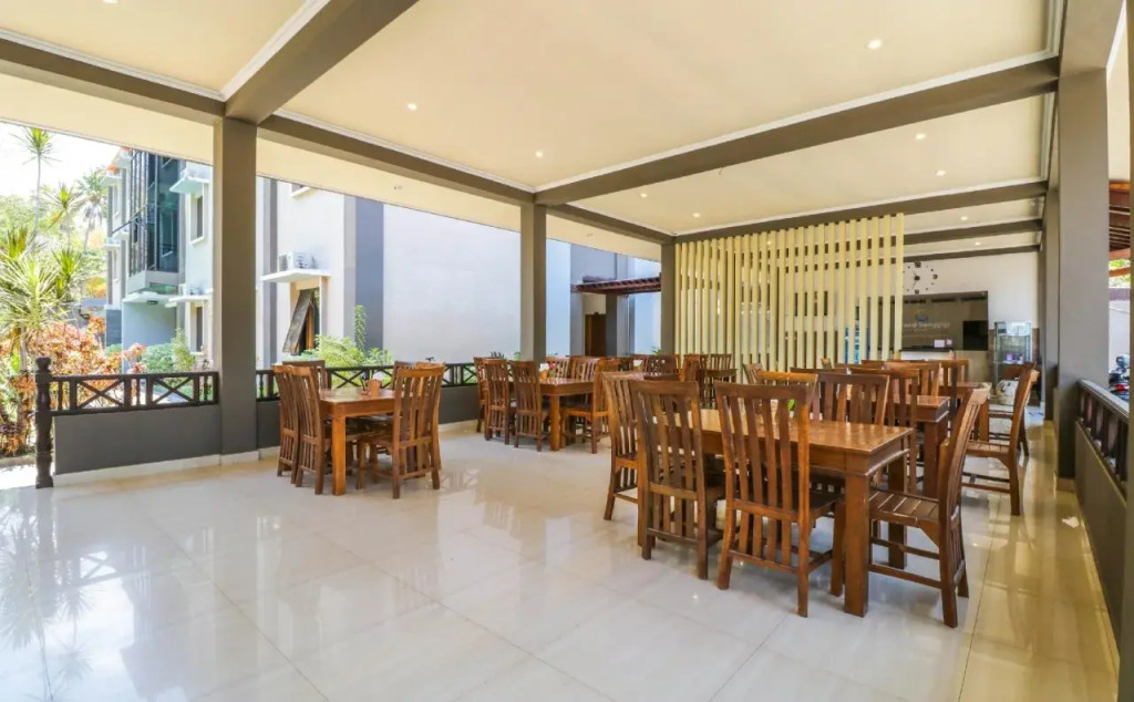 Grand Senggigi Hotel