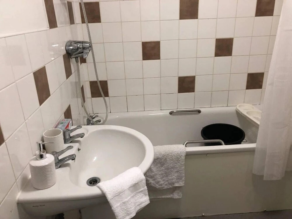 Charming 6-bed Apartment in Wembley Area